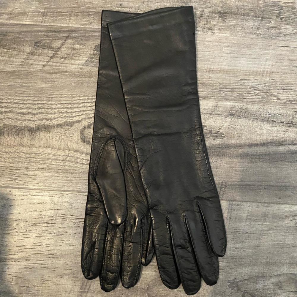 Like new Fownes black leather long gloves